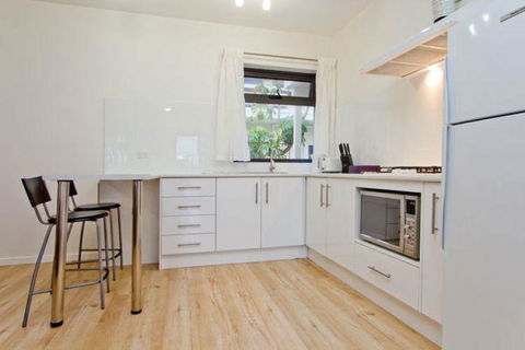 Atlantic West Beach Apartments - ACT Tourism 17