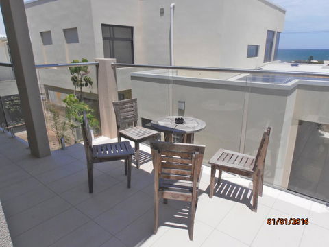 Atlantic West Beach Apartments - ACT Tourism 10