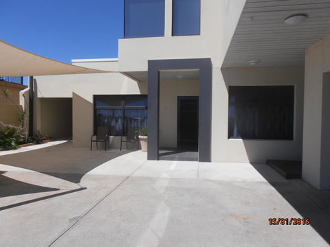 Atlantic West Beach Apartments - ACT Tourism 2