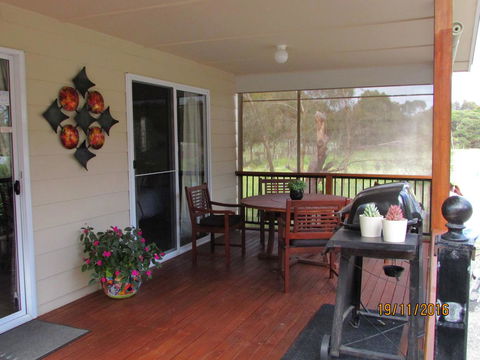Lazy Days Cottage - Victor Harbor - ACT Tourism 27