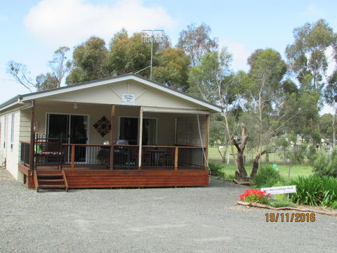 Lazy Days Cottage - Victor Harbor - ACT Tourism 12