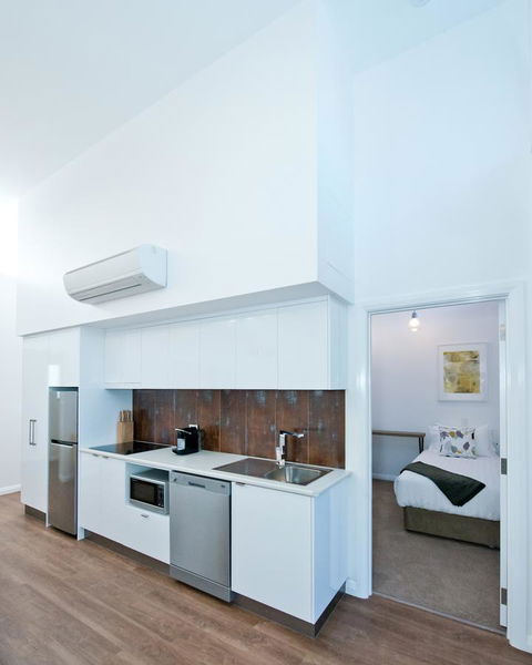 Loxton Courthouse Apartments - ACT Tourism 9