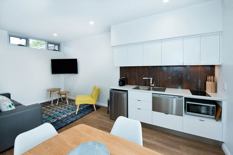 Loxton Courthouse Apartments - ACT Tourism 15