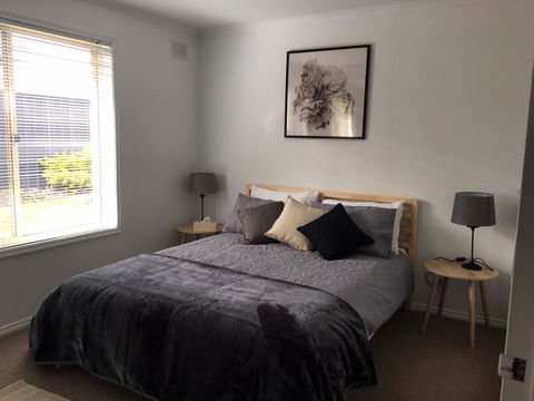 Windsor Gardens Home - ACT Tourism 3