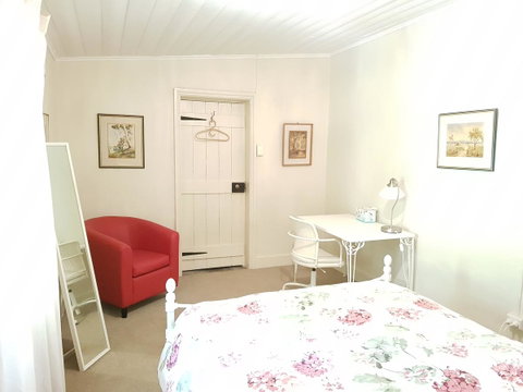 Amy\'s House Bed & Breakfast - ACT Tourism 8