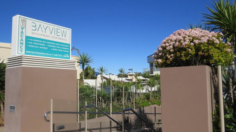 Bayview Beachfront Apartments, In Town Right On The Beach - ACT Tourism 16