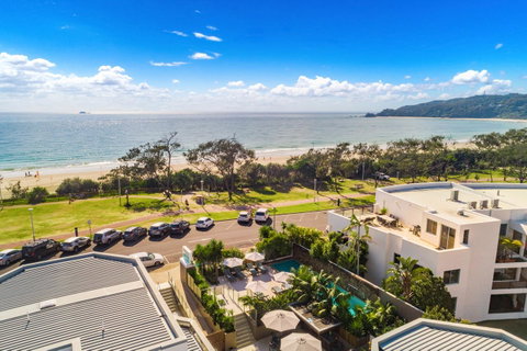 Bayview Beachfront Apartments, In Town Right On The Beach - ACT Tourism 3