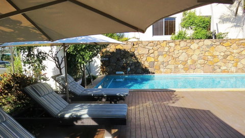 Bayview Beachfront Apartments, In Town Right On The Beach - ACT Tourism 19