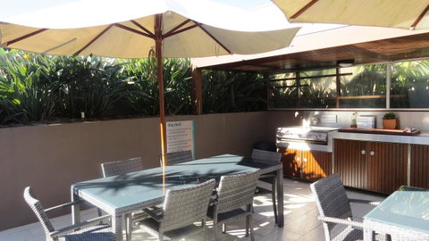 Bayview Beachfront Apartments, In Town Right On The Beach - ACT Tourism 23