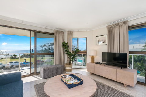 Bayview Beachfront Apartments, In Town Right On The Beach - ACT Tourism 36