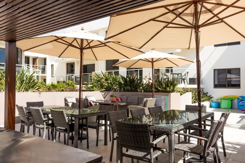 Bayview Beachfront Apartments, In Town Right On The Beach - ACT Tourism 25
