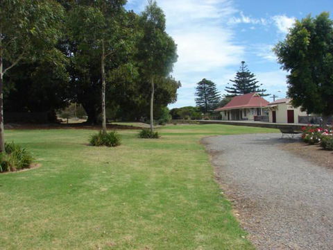 Trafalgar Premium Vintage Suites - ACT Tourism 28
