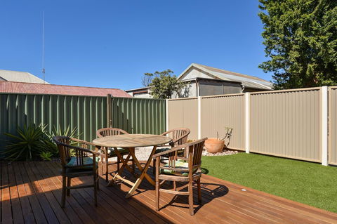 Trafalgar Premium Vintage Suites - ACT Tourism 11