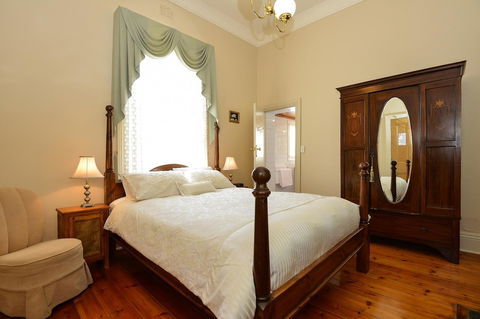 Trafalgar Premium Vintage Suites - ACT Tourism 6