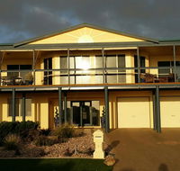 Beachside Escape on The Esplanade - ACT Tourism