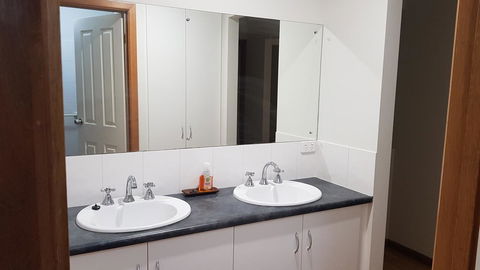 Aldinga Beach Overnighter Or Getaway Home - ACT Tourism 20