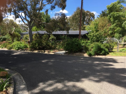 Hilltop Too - ACT Tourism 22