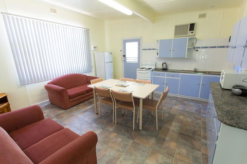 Modra\'s Apartments - ACT Tourism 1