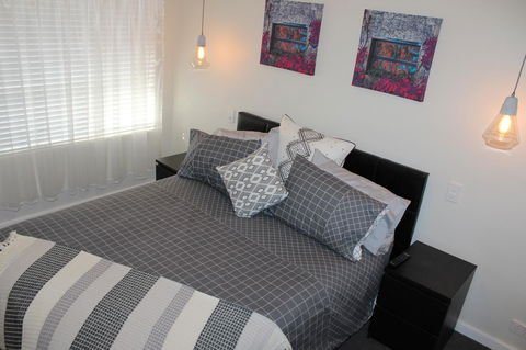 Christophers Villa - ACT Tourism 16