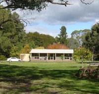Camawald Coonawarra Cottage BB - ACT Tourism