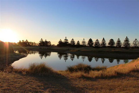 Lady Bay Hotel - ACT Tourism 20
