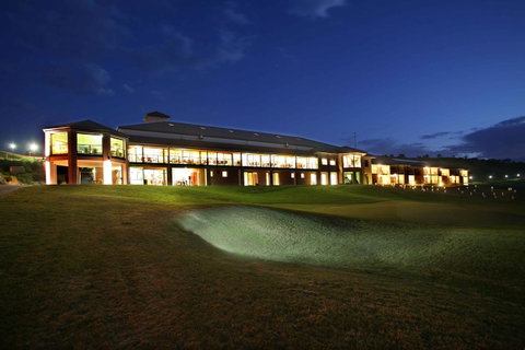 Lady Bay Hotel - ACT Tourism 0