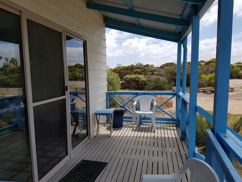 Marion Bay Holiday Villas - ACT Tourism 7