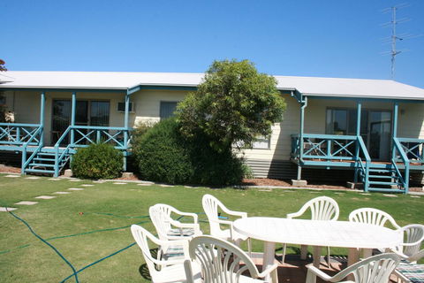 Marion Bay Holiday Villas - ACT Tourism 6