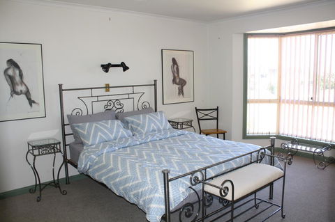Maslin Beach House - ACT Tourism 10