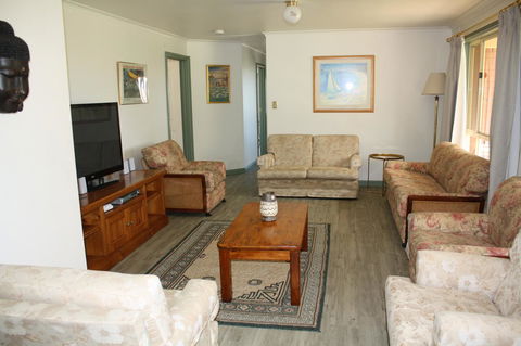 Maslin Beach House - ACT Tourism 8