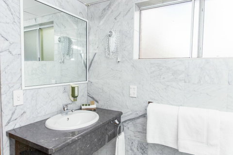 Bathurst Motor Inn - ACT Tourism 20