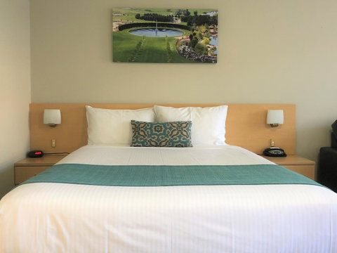 Bathurst Motor Inn - ACT Tourism 7