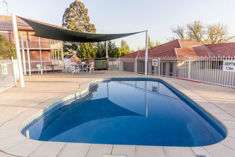 Bathurst Motor Inn - ACT Tourism 5