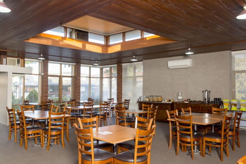 Bathurst Motor Inn - ACT Tourism 27