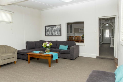 Bathurst Motor Inn - ACT Tourism 31