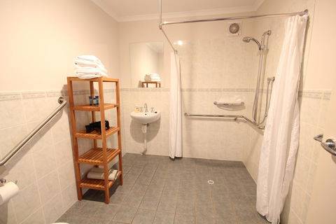 Port Vincent Motel & Apartments - ACT Tourism 6