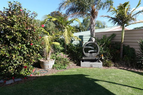 Port Vincent Motel & Apartments - ACT Tourism 25