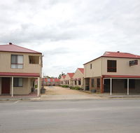 Port Vincent Motel  Apartments - ACT Tourism