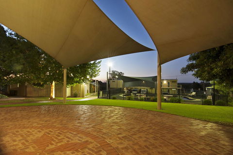 Loxton Community Hotel Motel - ACT Tourism 7
