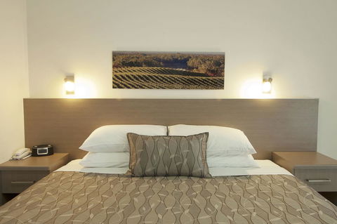 Loxton Community Hotel Motel - ACT Tourism 22