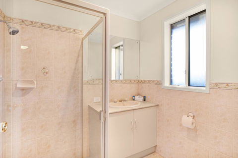 Adelaide Road Motor Lodge - ACT Tourism 1