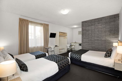 Adelaide Road Motor Lodge - ACT Tourism 20