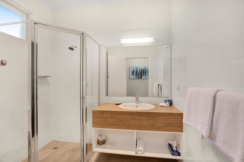 Adelaide Road Motor Lodge - ACT Tourism 24