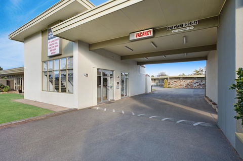 Adelaide Road Motor Lodge - ACT Tourism 6