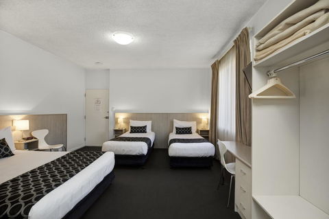 Adelaide Road Motor Lodge - ACT Tourism 19