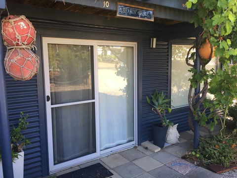 SHAKIN' SHACK - ACT Tourism 19