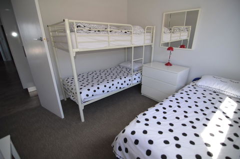 Beachview - ACT Tourism 18