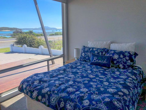 Beachview - ACT Tourism 16