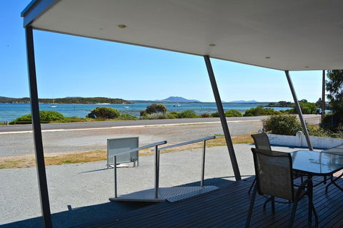 Beachview - ACT Tourism 4
