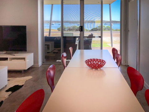 Beachview - ACT Tourism 5